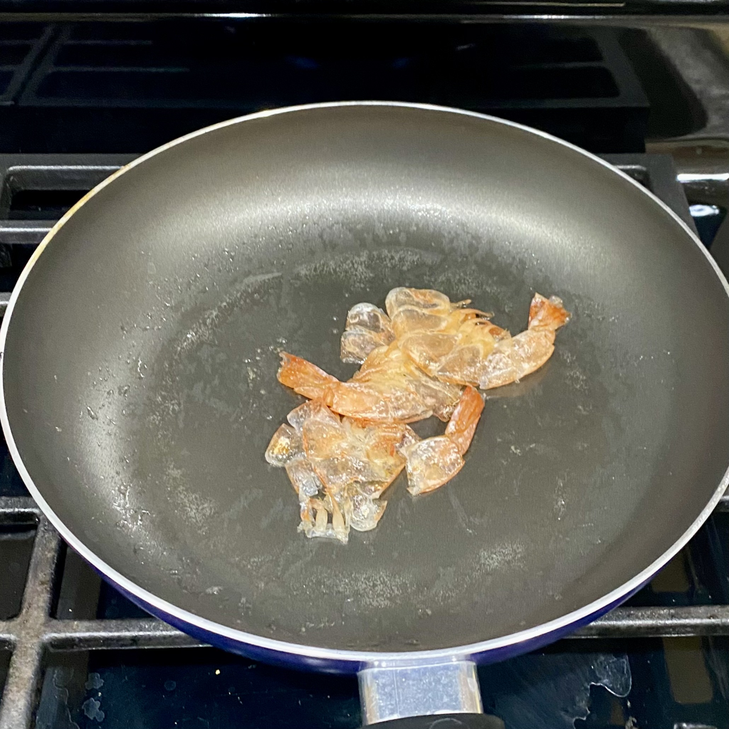 創意櫛瓜蝦仁炒麵🦐 — 步驟 1