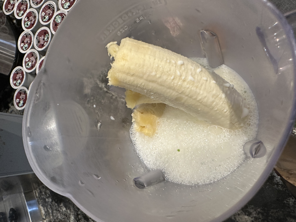 酪梨香蕉牛奶 — 步驟 2