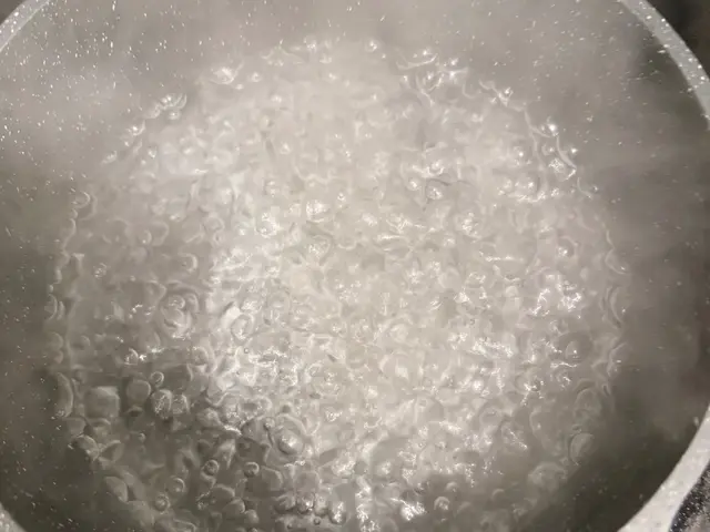 蔥爆豆芽菜 - 家常版 — $<T k="steps" /> 3