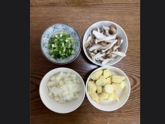 雞腿炊飯 — $<T k="steps" /> 2