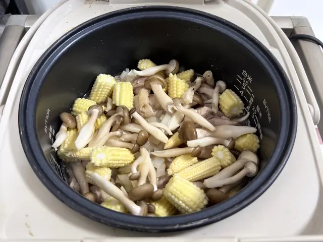 雞腿炊飯 — $<T k="steps" /> 4