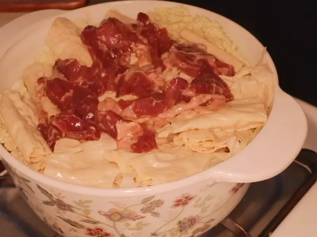 沙茶牛肉煲 — $<T k="steps" /> 4