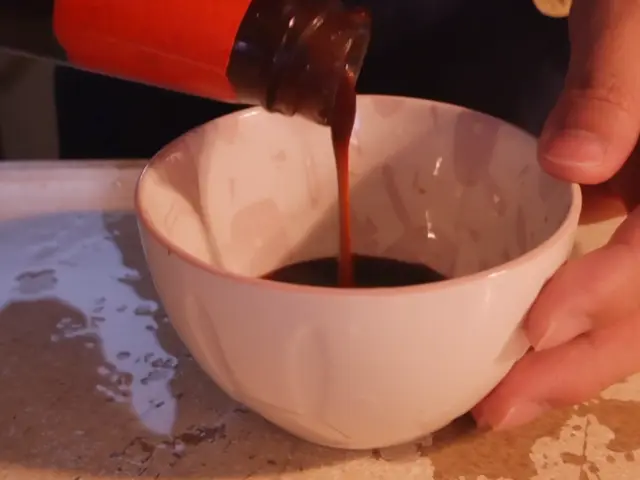 沙茶牛肉煲 — $<T k="steps" /> 2