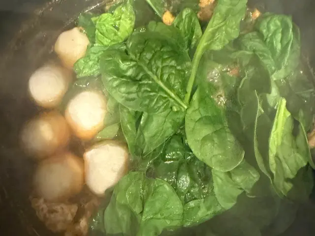素飄香麻辣燙泡麵｜隨便加料都好吃😋 — $<T k="steps" /> 4
