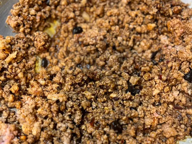 家常雜醬麵 — $<T k="steps" /> 3