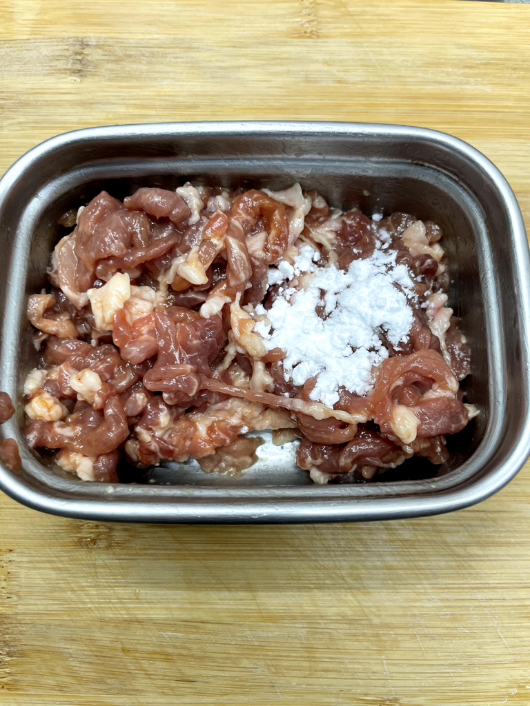青椒炒肉絲 — 步驟 2