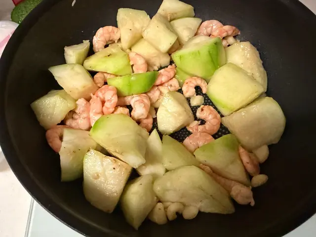 絲瓜海鮮魚湯 — $<T k="steps" /> 7