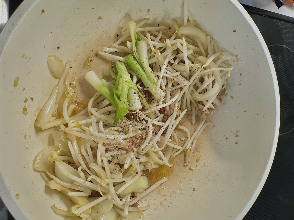 豆芽炒牛肉 — 步驟 5