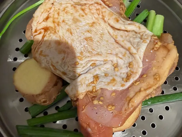 蔥鹽雞汁肉飯 - 家常版 — $<T k="steps" /> 9