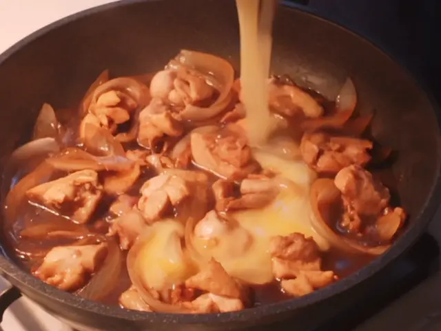 親子丼 — $<T k="steps" /> 3