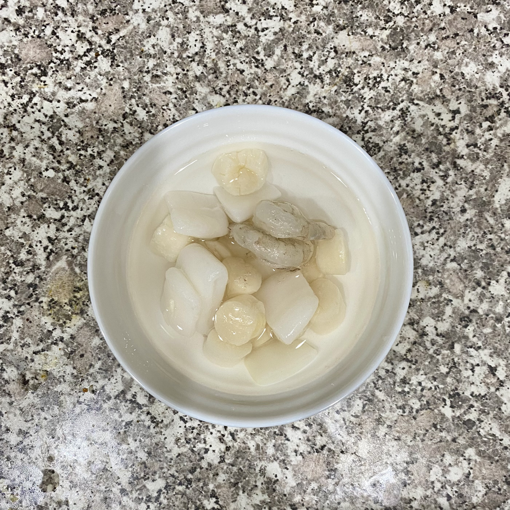 蒜香海鮮章魚罐頭義大利麵🍝15分鐘出菜! — 步驟 2