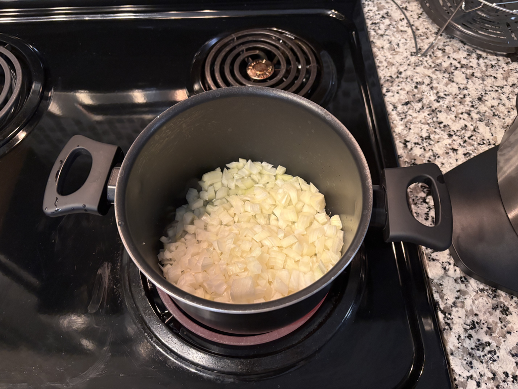 日式洋食咖哩蛋包飯 — 步驟 1